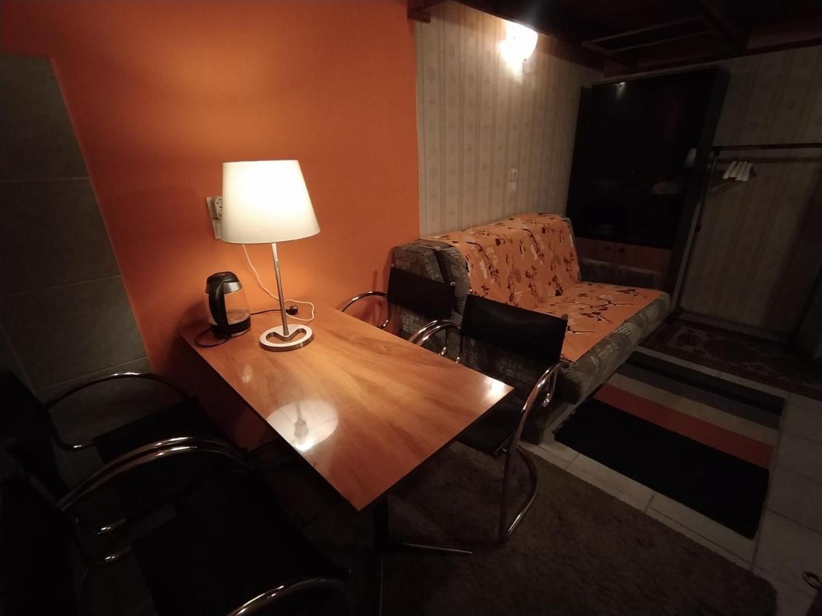 Cuki Apartment Boedapest Buitenkant foto